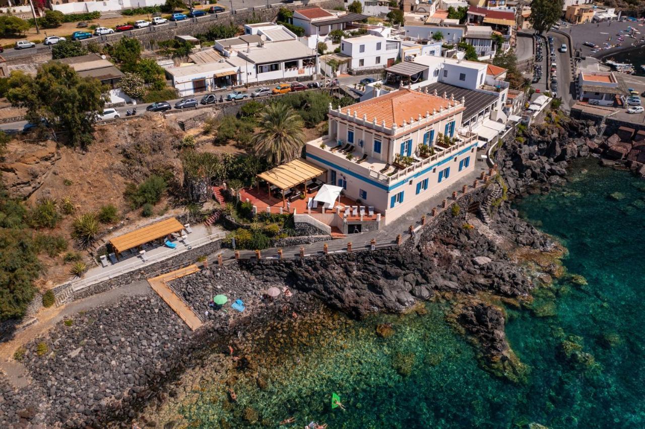Hotel L'Ariana Isole Eolie - Una Esperienze Leni Exterior photo